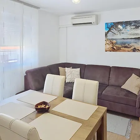 Apartment Emma By Interhome